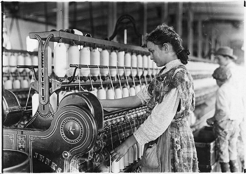 Industrial Revolution, textile manufacturing, spinning machine, factory worker, cotton yarn, historical industry, early industrialization, child labor, textile mill