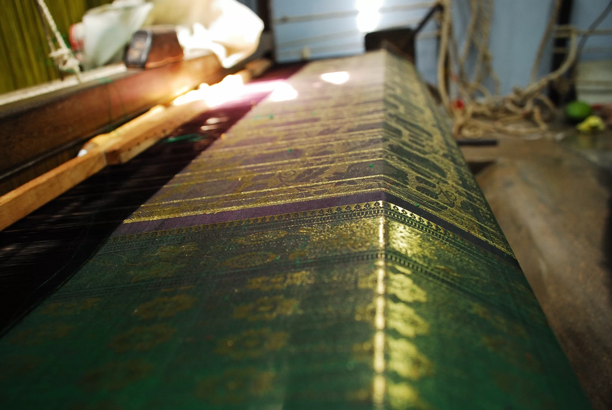 Kanchipuram Silk, Coromandel Coast, South Indian Sarees, Traditional Weaving, Handloom Textiles, Silk Weaving, Indian Bridal Wear, Temple Sarees, Zari Work, Artisanal Craftsmanship